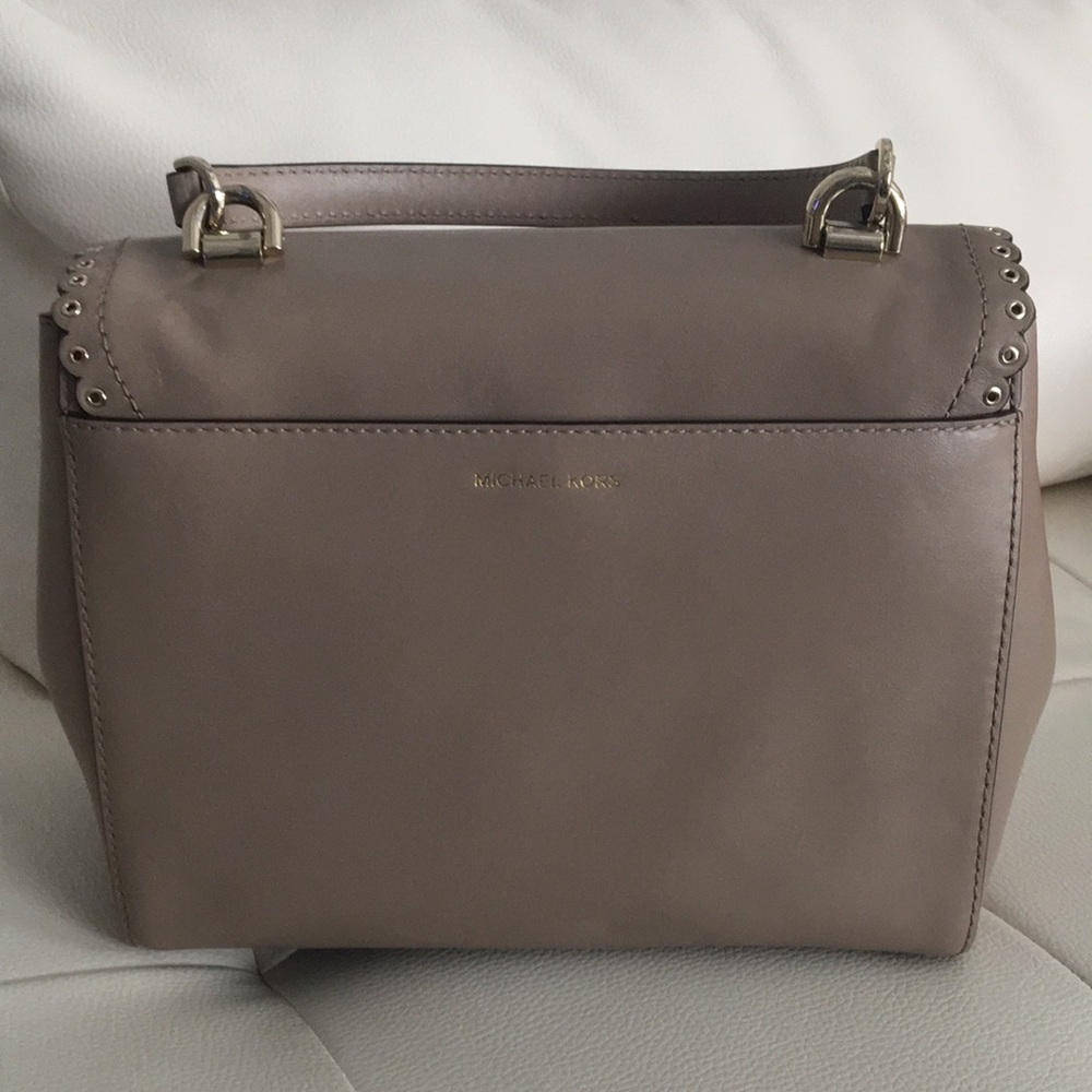 Michael Kors Ava Satchel leather Truffle color PreOwned - Picture 2 of 15